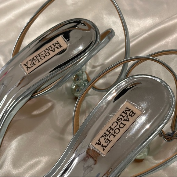 Badgley Mischka Callie Beaded Heel Sandal Bubble Heel Open Toe Metallic Size 9 - Picture 14 of 16